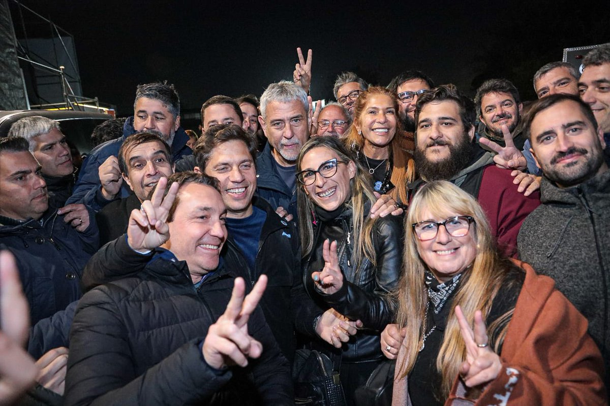 La Secretaria General  del <a href="/PDigitalBA/">PJ Digital BA</a> <a href="/latortosamdp/">Rosana Tortosa</a> participó del Plenario #LaPatriaNoSeVende encabezado por <a href="/Kicillofok/">Axel Kicillof</a> en Florencio Varela
Apoyamos en todos sus términos el documento que afirma que "El Pacto es con el Pueblo" y el pedido #FrenemosLaLey