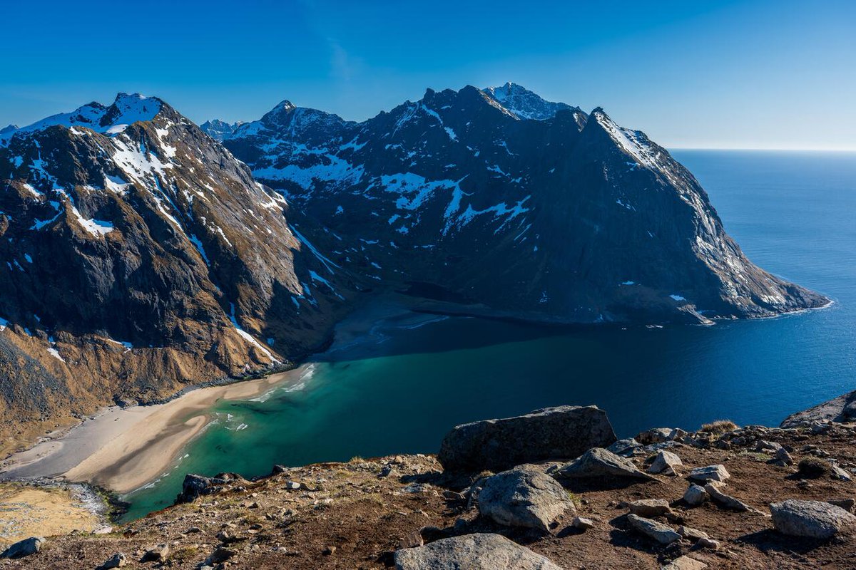 Enjoy #OurEarthPorn! (Steal This Hashtag for your own and join the community of Nature Addicts! ) Kvalvika Beach, Norway (7008x4672) (OC) Photo Credit: northernhiker94 .