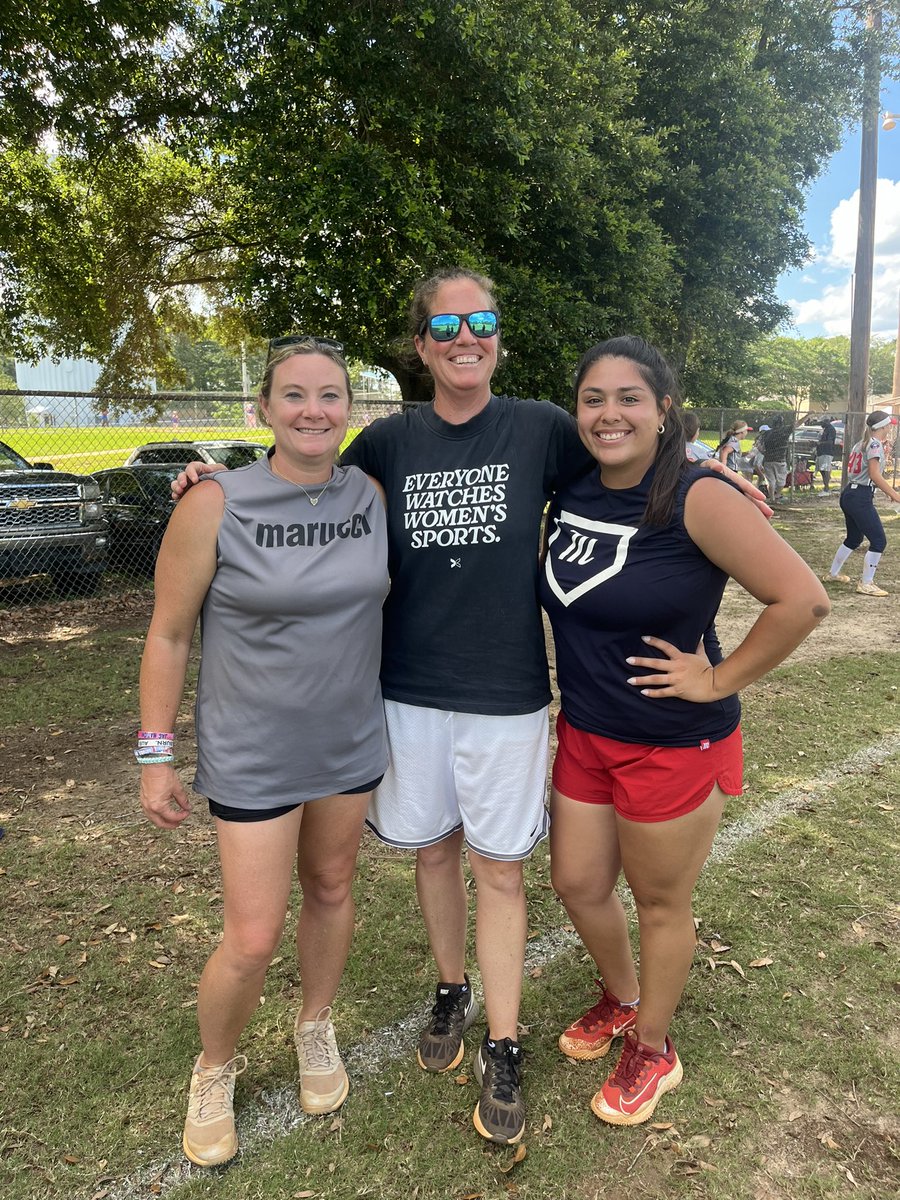 MarucciPatsGC's tweet photo. A pretty amazing day with our rising 9th-12th graders today working with Coach @BSherSB on QABโs, defensive mishaps, getting quicker, and making things happen under pressure. A lot of great things came of today! Great work girls! #maruccipatriots #teamLED https://t.co/bcog2Js2WZ