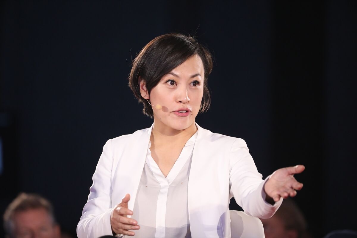 Memo: Didi co-founder Jean Liu steps down as president and board director, roles she has held since December 2014, and will become a 'permanent partner.' #LeadershipChange #Didi #JeanLiu #CorporateNews r/martechnewser