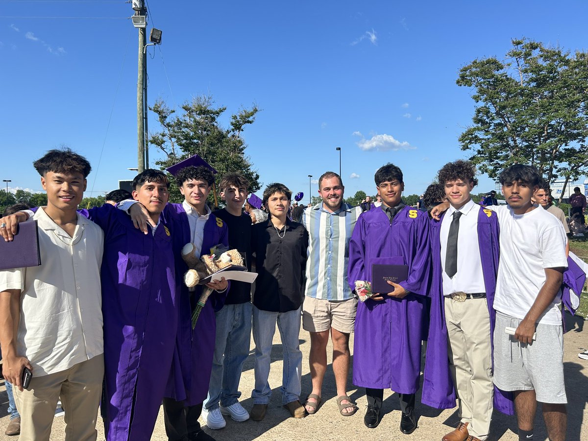 Congratulations to our graduating seniors! Happy to see some of the junior brothers cheer them on as they celebrate this special day! These boys have great things ahead of them in life! Proud of you boys! #onlyoneshs