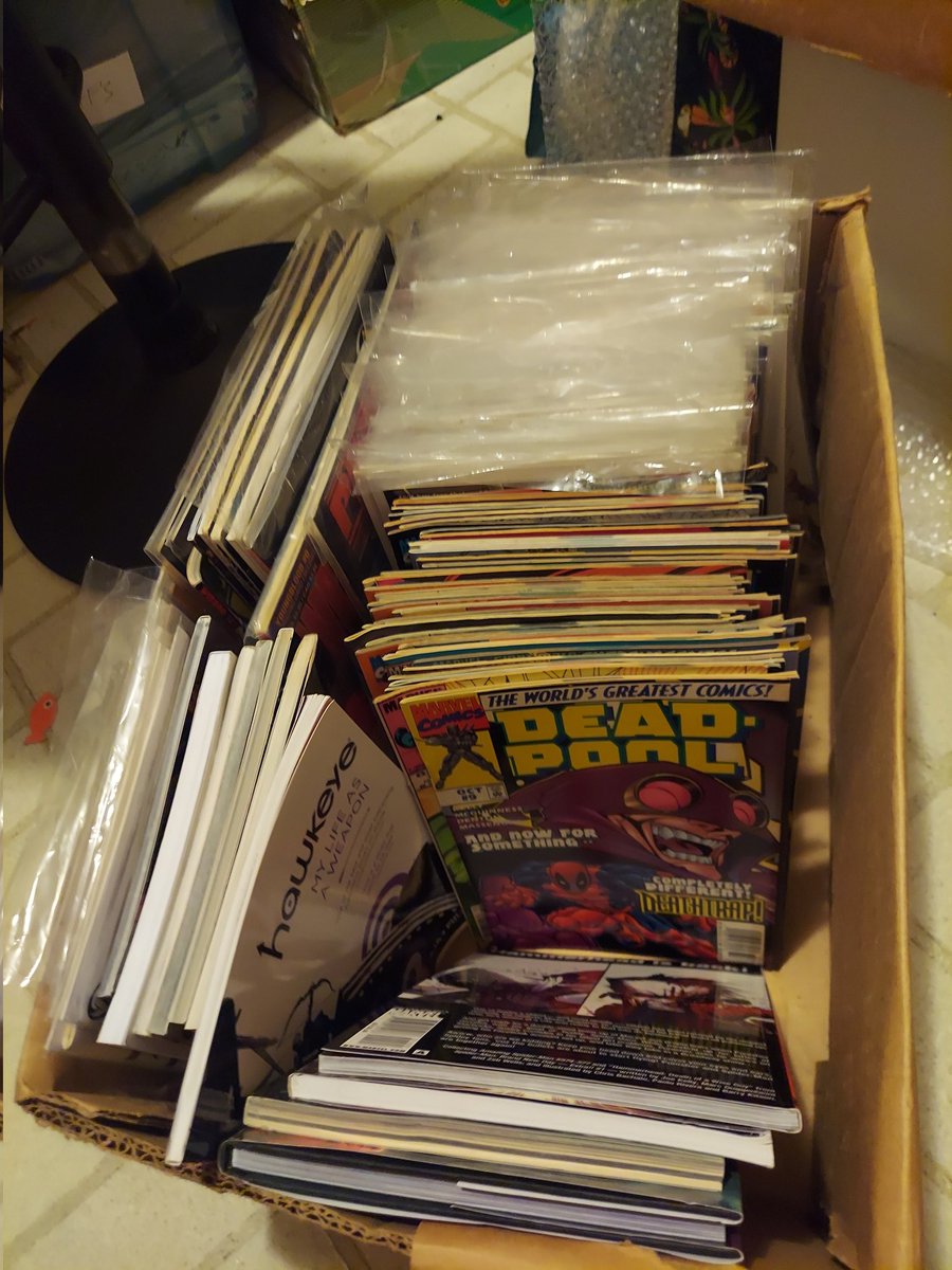 143 comics, 10 graphic novels, 10+ old magazines. Seller: 78 bucks ok? Me: Yes.