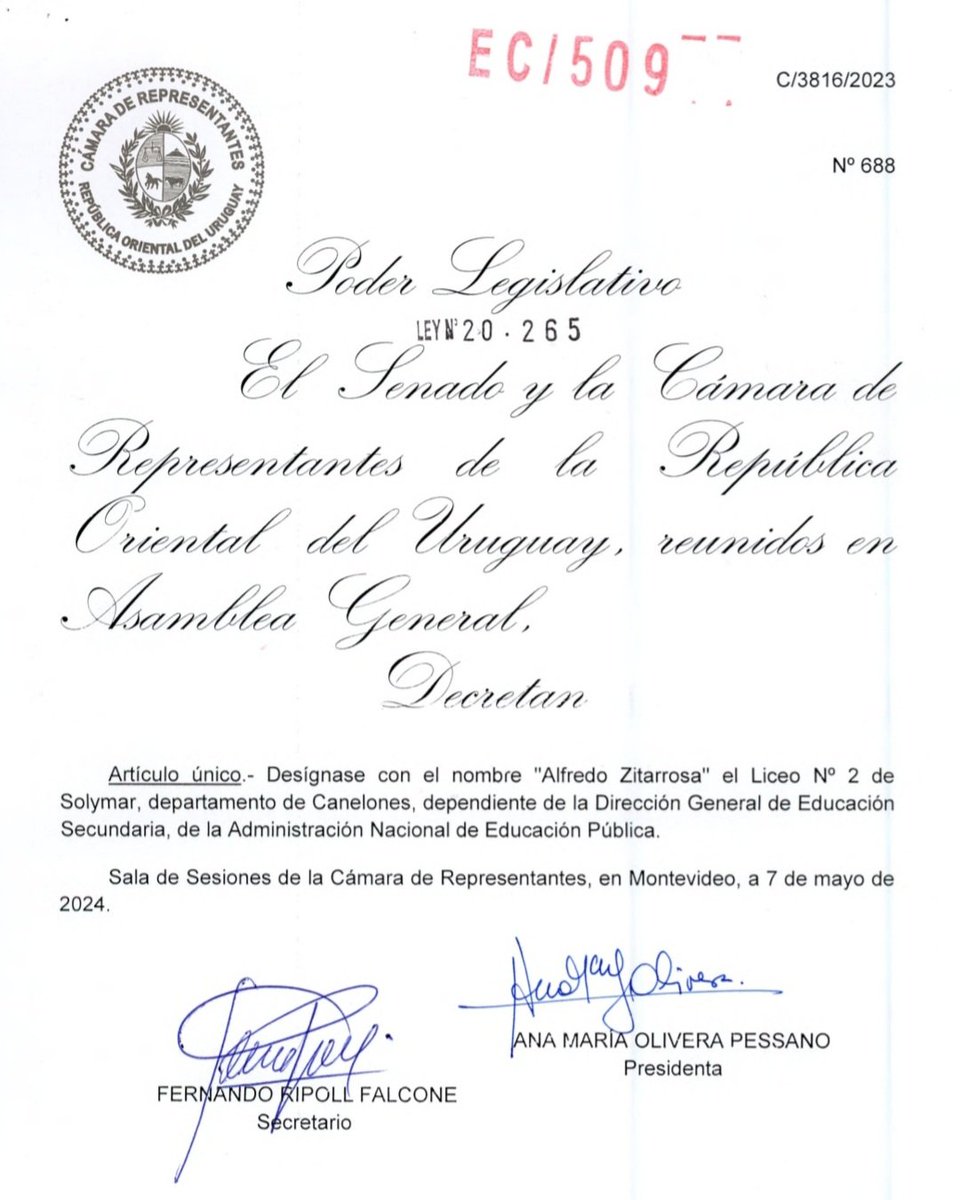 El Parlamento y el Poder Ejecutivo aprobaron la ley por la que se declara 'Alfredo Zitarrosa' al Liceo N°2 de Solymar, Canelones, Uruguay.