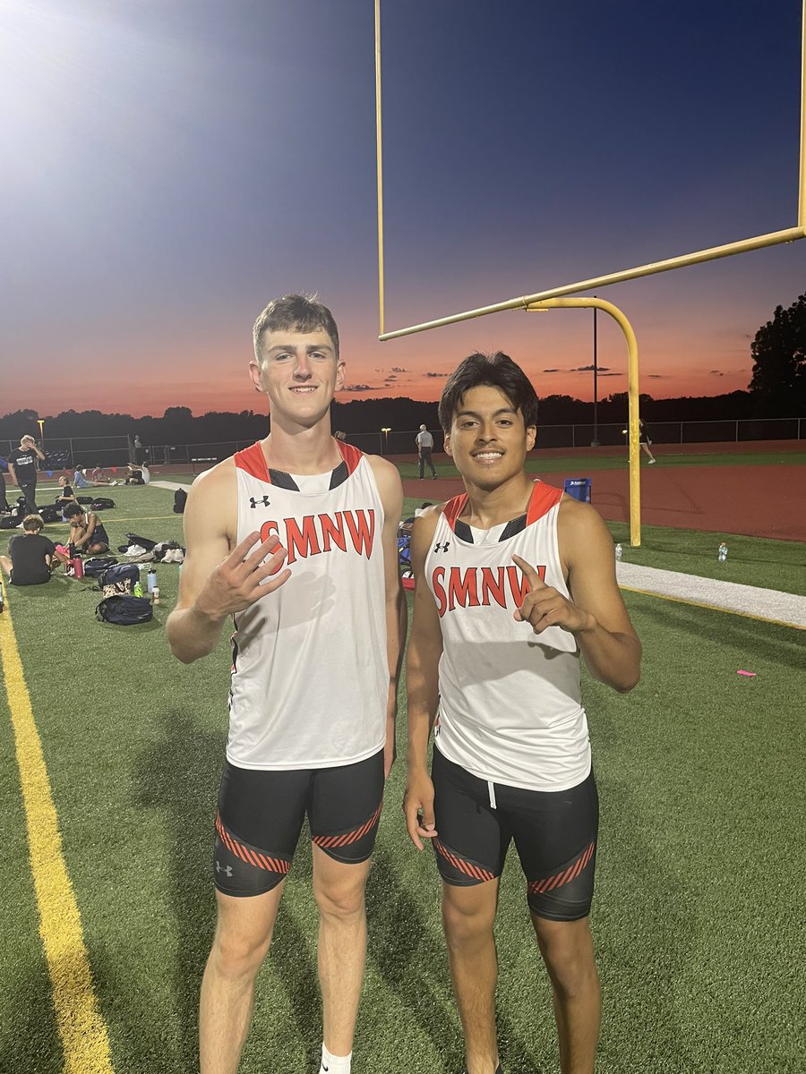 Francisco Juarez and Brayden Klahn run to a 1st and 4th place finish in the Boys 800m run to qualify for the State Meet!