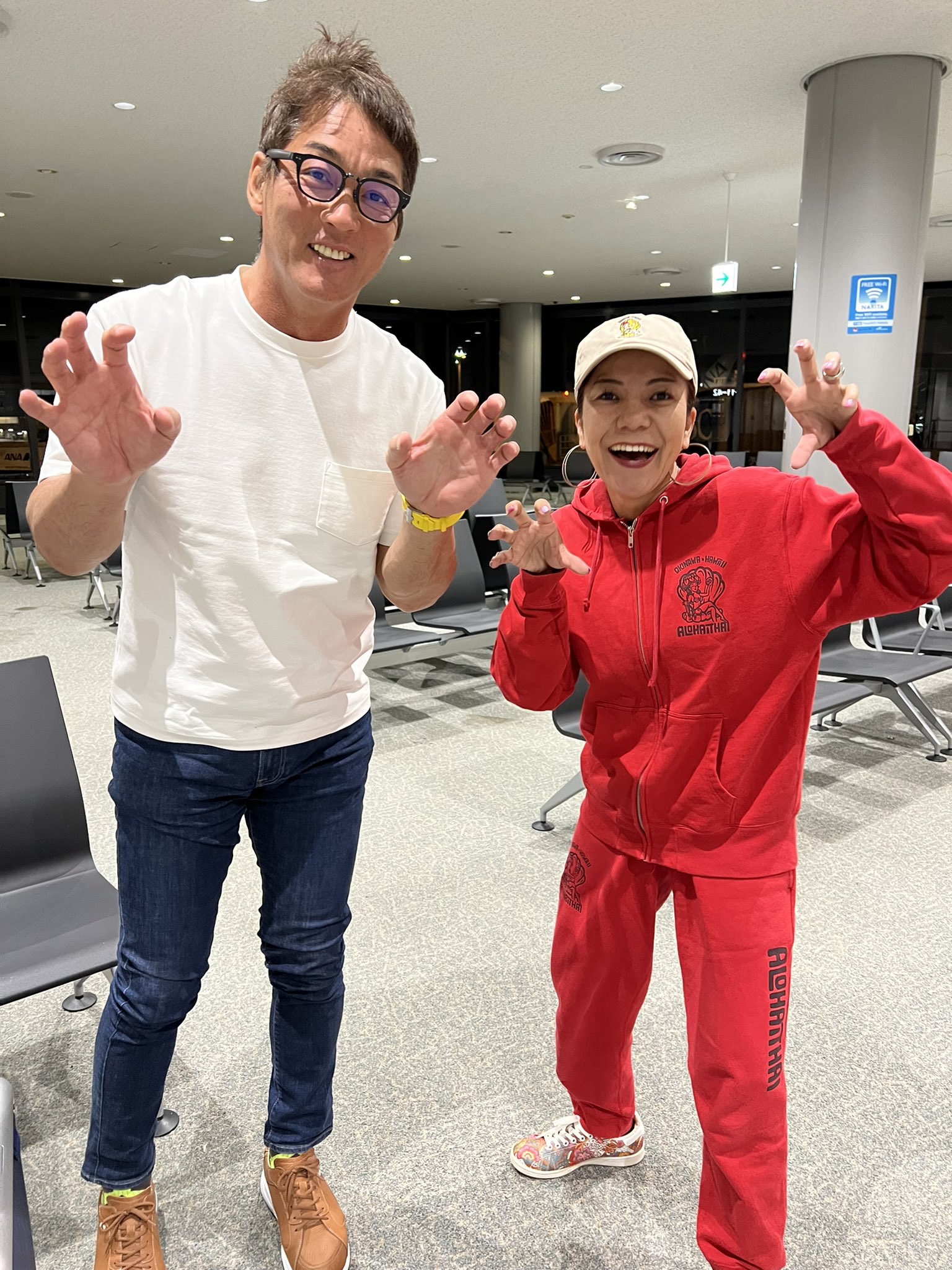 リーダー в X: „Hawaii無事到着🛬 成田で【長嶋一茂】さんに遭遇 リーダー в X: „Hawaii無事到着🛬 成田で【長嶋一茂】さんに遭遇
