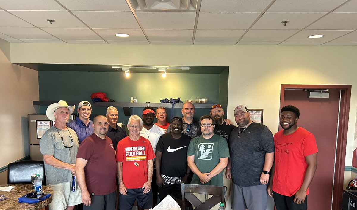 Grateful for an incredible evening at the Threshers game with the @CCCMaraudersFB coaches! 🏈 Huge shoutout to what is the best high school football staff. Your energy and enthusiasm for our program and the kids in it is truly unmatched. #TeamOverMe #IAmWilling2024