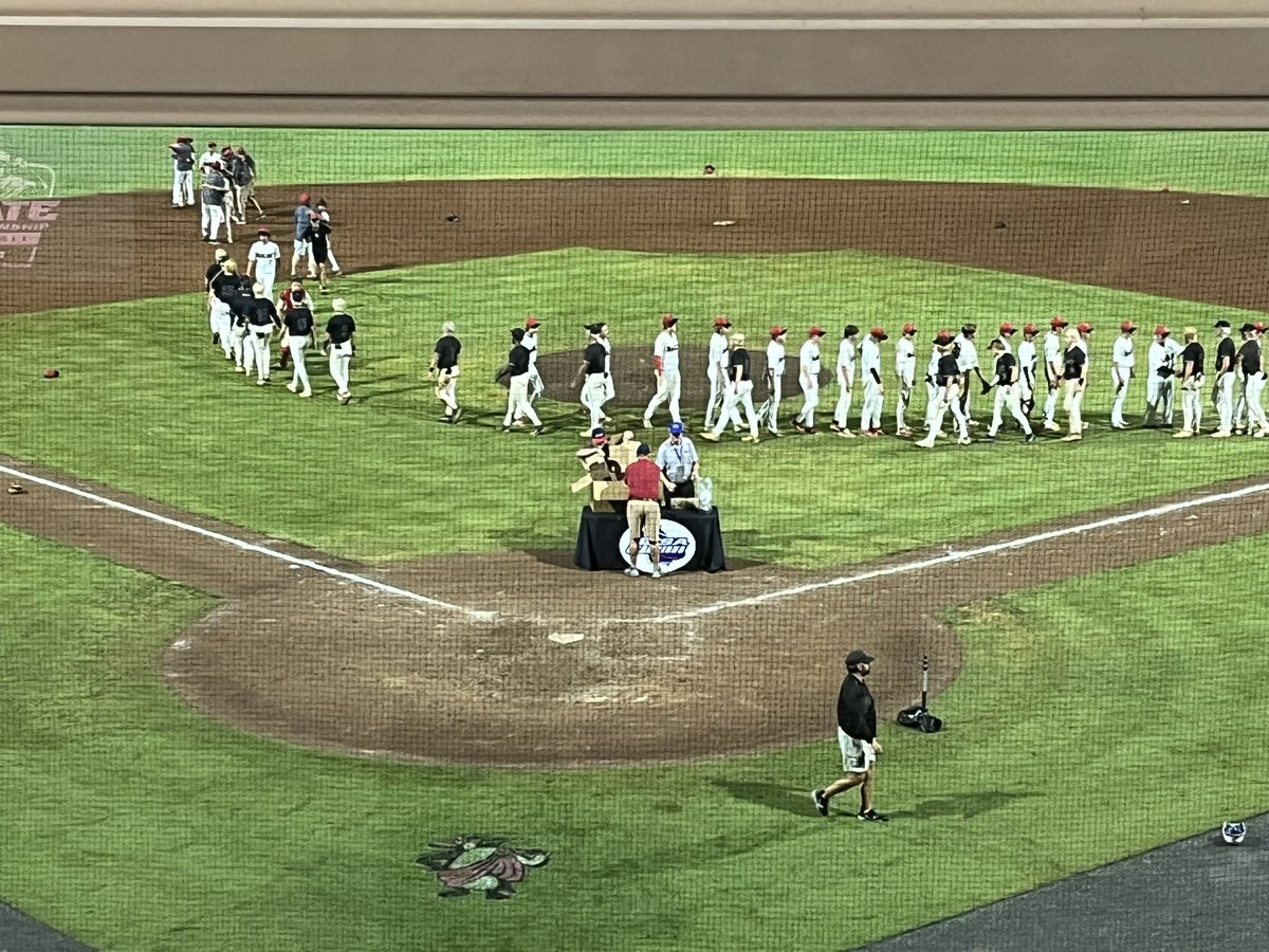 Ball game! Harlem takes Game 2 from Calvary Day 7-0. For the second straight season, the Harlem Bulldogs are your @OfficialGHSA Class 3A state baseball champs! Stay tuned for more coverage!