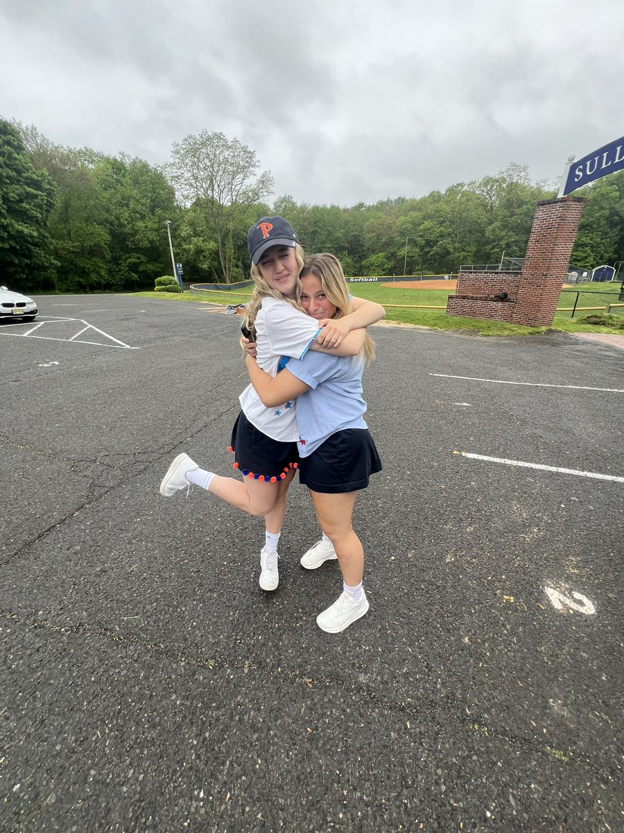 bvimbor11's tweet image. To the place that brought me so much happiness, the best memories, and my people, a thank you isn’t enough 💙 @MCHSCrusader