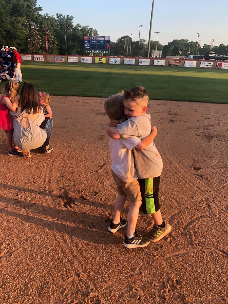 Justin Flake tweet media