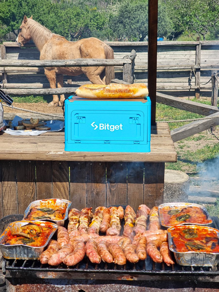 Gather 'round and let's feast! 🍽️ #BitgetBlue