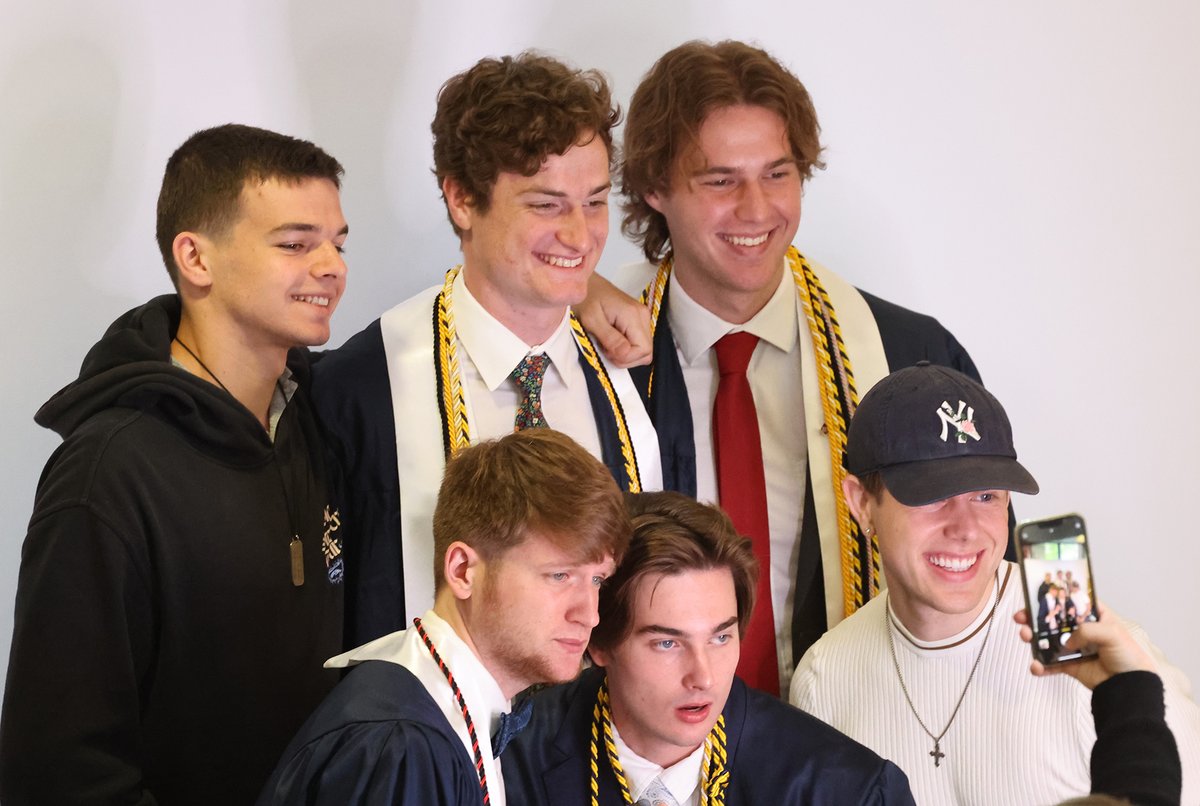 It was a picture-perfect day and we can't get enough of Commencement! 📸 Take a look back by viewing go.allegheny.edu/photo-gallery-…. #classof2024 #collegegraduation #commencement #diploma #graduationtime #graduate #graduates #graduating #graduationceremony #seniors #seniorweek