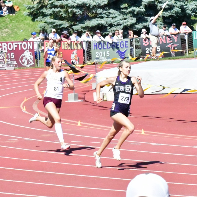 SVEagles's tweet photo. Adi Hunt takes State Runner-Up in the 400M breaking her own record with a time of 57.37. Congratulations! We are proud of you! #svnation https://t.co/NrLkiWHnWi