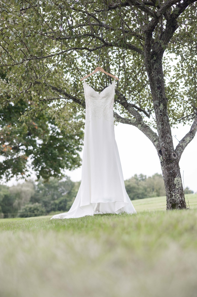 Rosalie's dress. Love setting up these shots. 
l8r.it/xU7E

#unitymike #BestofWorcester #WorcesterMA #loveauthentic #NewEnglandWedding #WeddingDay  #BostonWeddingPhotographer #WeddingPhotographer #BostonWeddings #WorcesterWeddings #WeddingInspiration
