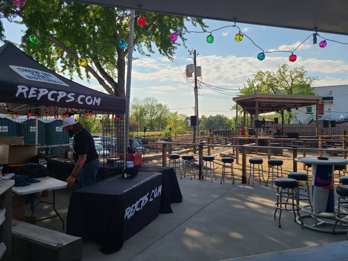 #automotion2024 is upon us! We have all the cocktails and entertainment you need! DJ MC is already spinning! @swingcrew starts at 10! <a href="/GreasyTonys/">Greasy Tony</a> has the perfect hat for you! Don't forget, we have food until 9pm at both <a href="/Showboat_Saloon/">The Showboat Saloon</a> and Mama's Garage!