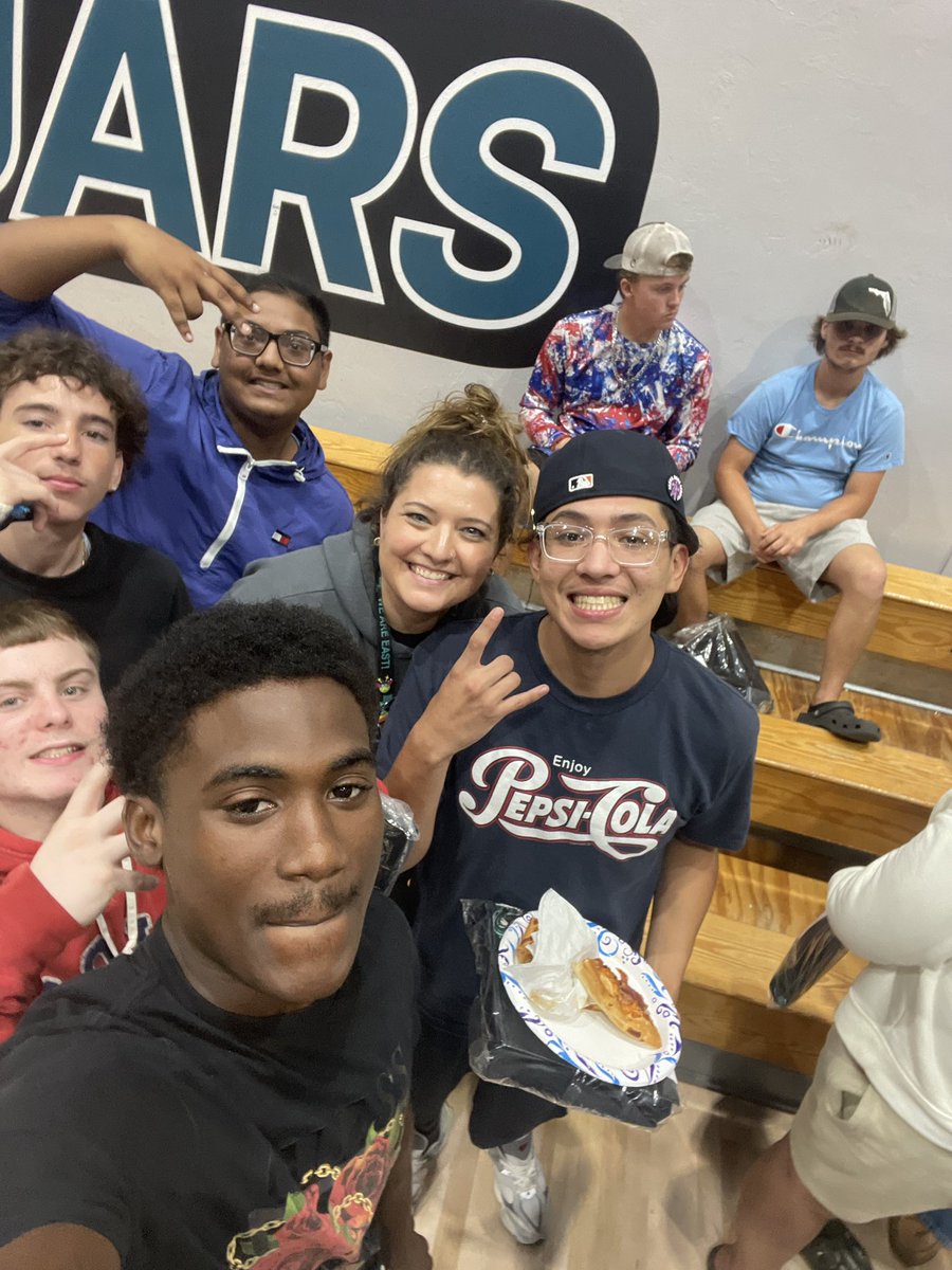 EastLeeCountyHS's tweet photo. #ELCHSJaguars #Classof2024 seniors are making the most of their last days on campus with a fun-filled field day! 🌞💦 From water slides to the dunk tank, it’s all smiles before graduation this Sunday. #JaguarPride #SeniorFunDay https://t.co/5A4Tynb4EX