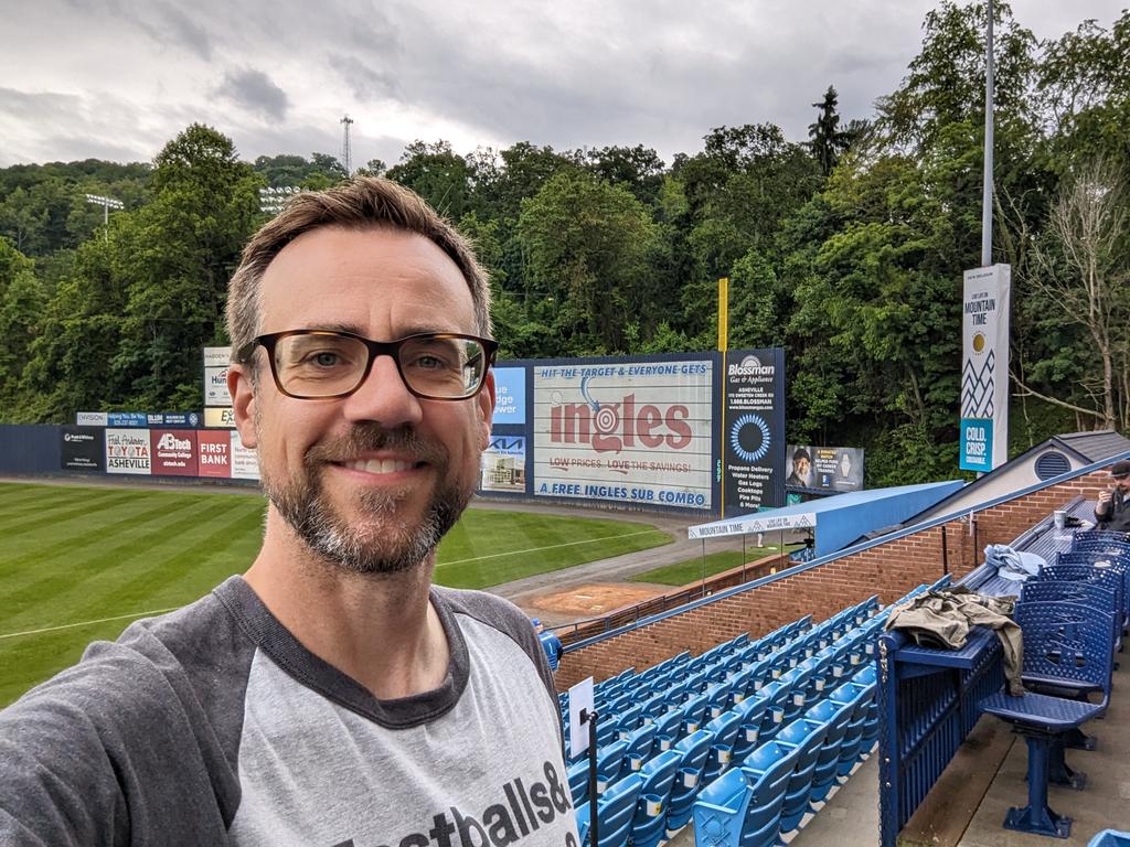 Happy to be here at McCormick Field in @VisitAsheville, home of the @GoTourists. This historic ballpark opened in 1924, and it's amazing to be here a century later! It's definitely a place with a lot of unique design features, and I'm excited to write about it soon. Ballpark #86!