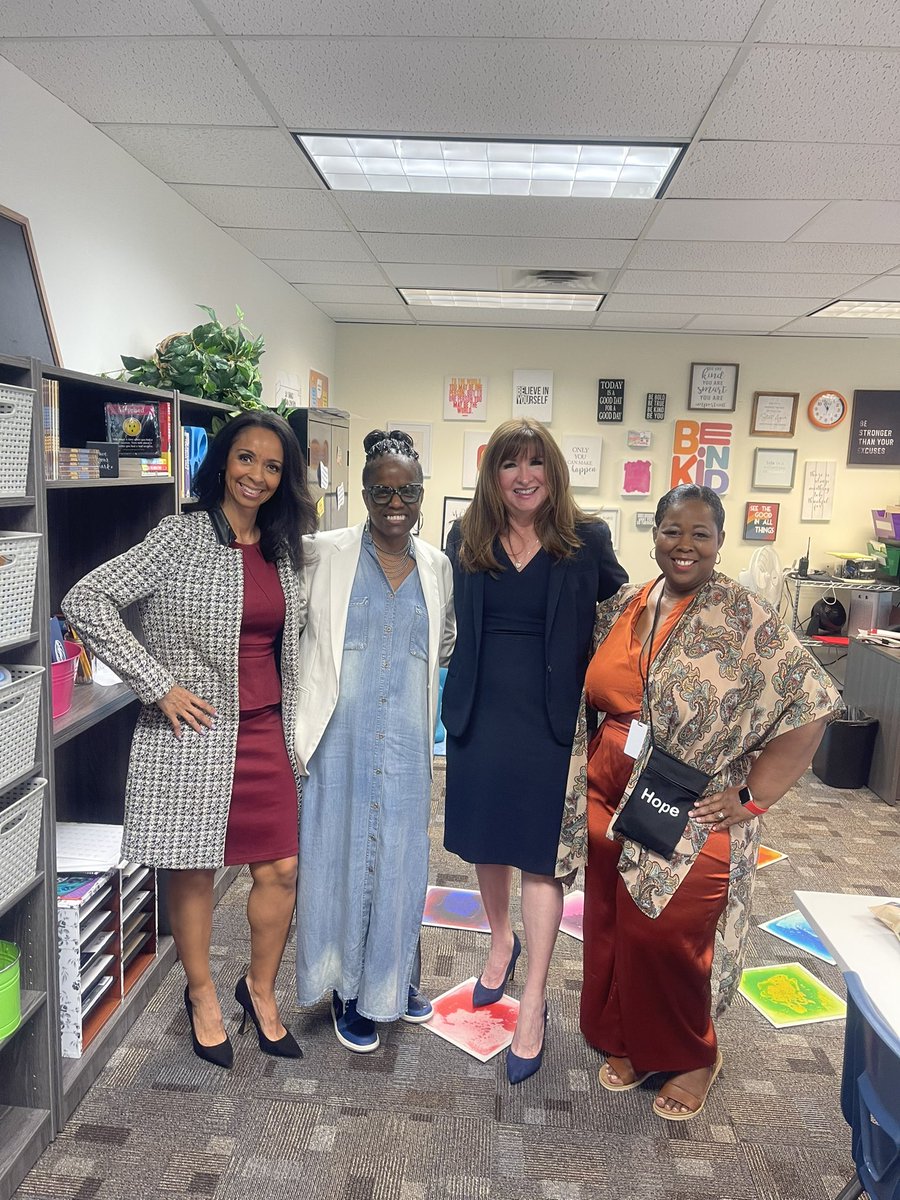 It may be the last month of school, but amazing things are still happening in Dallas ISD! Earlier this week I visited with some of our team members who work our Reset Centers. They continue to do incredible work.