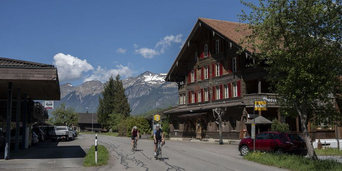 Mystery in the Alps: A Chinese Family, a Swiss Inn and the World’s Most Expensive Weapon - The Pentagon has raised concerns about a Swiss Alps hotel purchased by a Chinese family, suspecting it may have been used for espionage due to its proximity to an F-35 jet airstrip.

·
