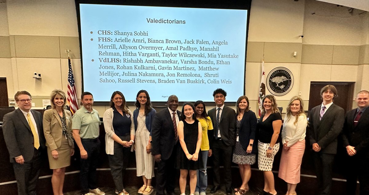 🎉 Congratulations to our incredible students who were honored for their outstanding academic achievements at the Board Meeting! Keep shining brightly! 🌟📚
