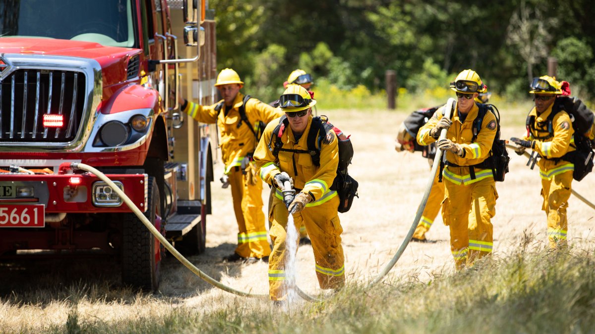 Brush up on fire safety! Wildfire safety remains one of the Park District's top priorities. Visit our Fire Safety Tips webpage and be prepared for the upcoming wildfire season. ebparks.org/public-safety/…