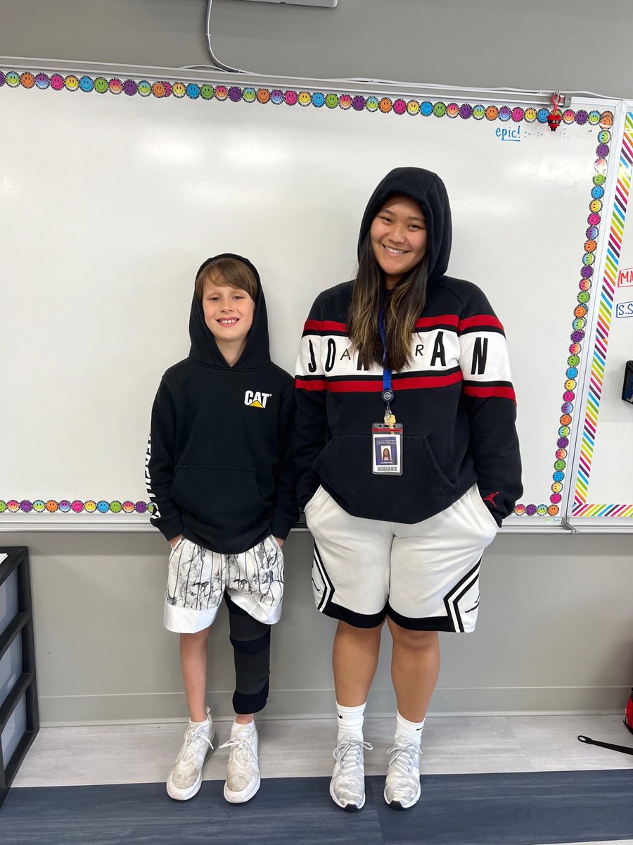 Lia Sansiper tweet media