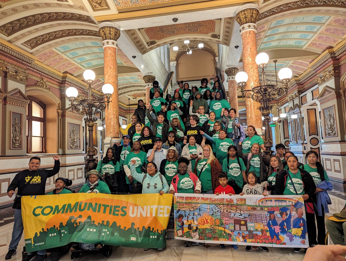 CommsUnited's tweet image. Yesterday, we convened over 100 community members and partners from Chicago to advocate for statewide investment in strategies rooted in healing, wellness, and safety in support of the Grounded in Community: An Agenda For Creating a Healing-Centered State platform. 🌟