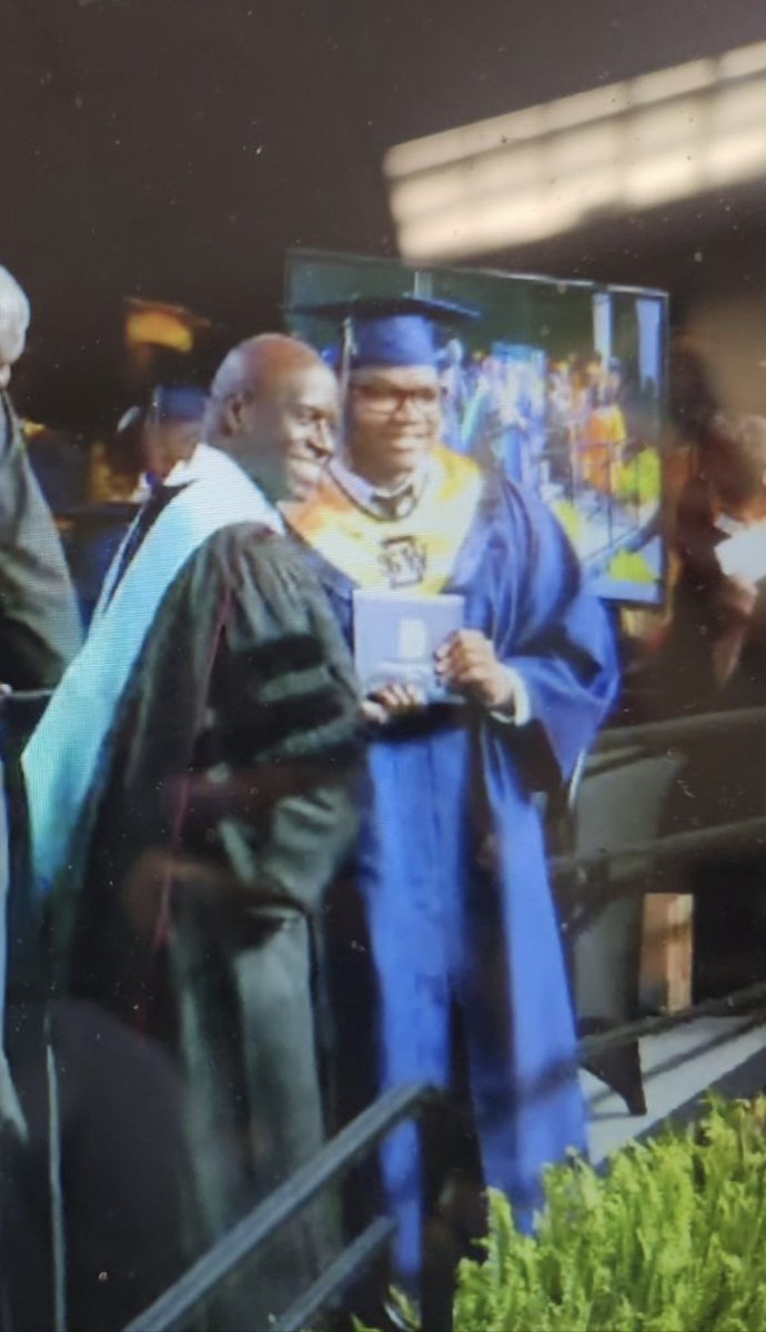 Robinviews's tweet photo. I spend a lot of time on here celebrating the achievements of my school children, now it’s time to celebrate my own son, proud of you Kenneth! You pushed through despite the odds! I am so proud of you! #proudmom #notastatistic https://t.co/7U4WIsIZnH