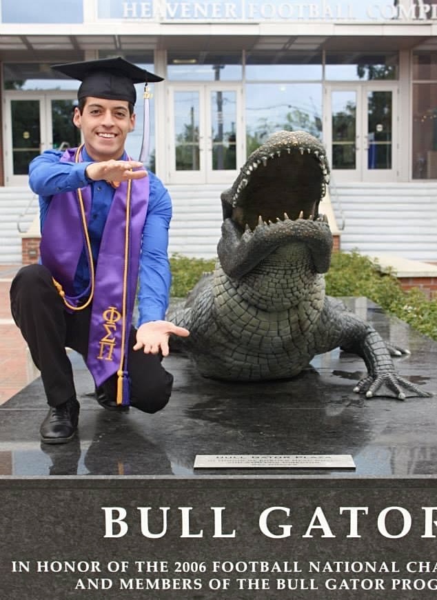 How has it been 10 years since UF graduation!? 🐊