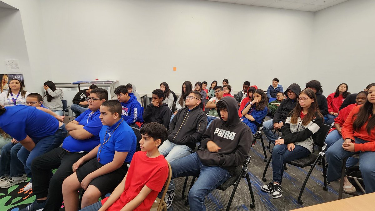 RicoReader915's tweet photo. Ms. Torres's, Ms. Cuellar's and Ms. Ward's classes were treated to a virtual author visit.  Thank you, Karlie Waldrip, for reading to us and introducing us to Rhett the Heeler. @BAMS_GLopez
@YISDLibServices #rhettheheeler https://t.co/Q5tDJjoIDu