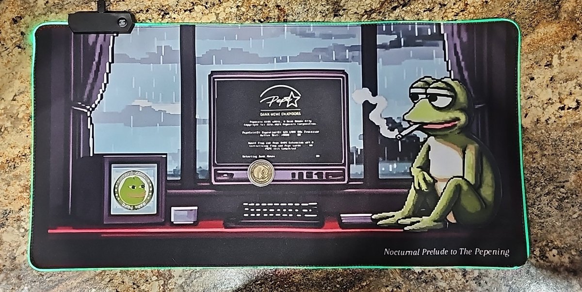 Got my Physical Nocturnal Prelude to the #Pepening Mouse Pad

NFT (made in Pepe Paint)👇 opensea.io/assets/ethereu…

1/