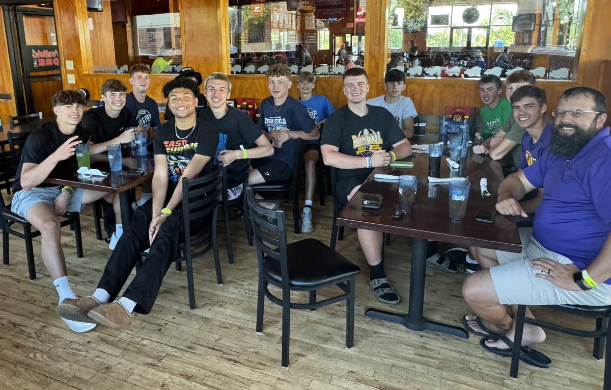 Alburnett Boys Track & Field tweet media
