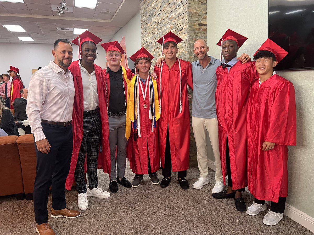 Man I’m gonna miss this group.  <a href="/ecshoops/">ECShoops</a> class of 2024… ✌️ 
#4Him4Them