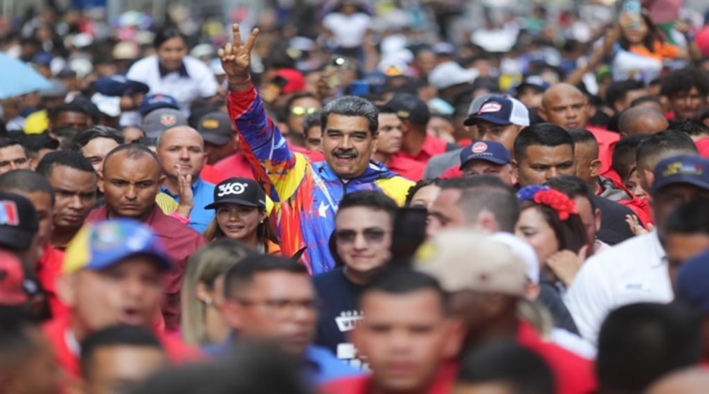 #NotiMippCI 📰🗞| Jefe de Estado encabezó movilización de jóvenes contra las sanciones. Lea más. ⏩mippci.gob.ve/index.php/2024… #VenezuelaUnida