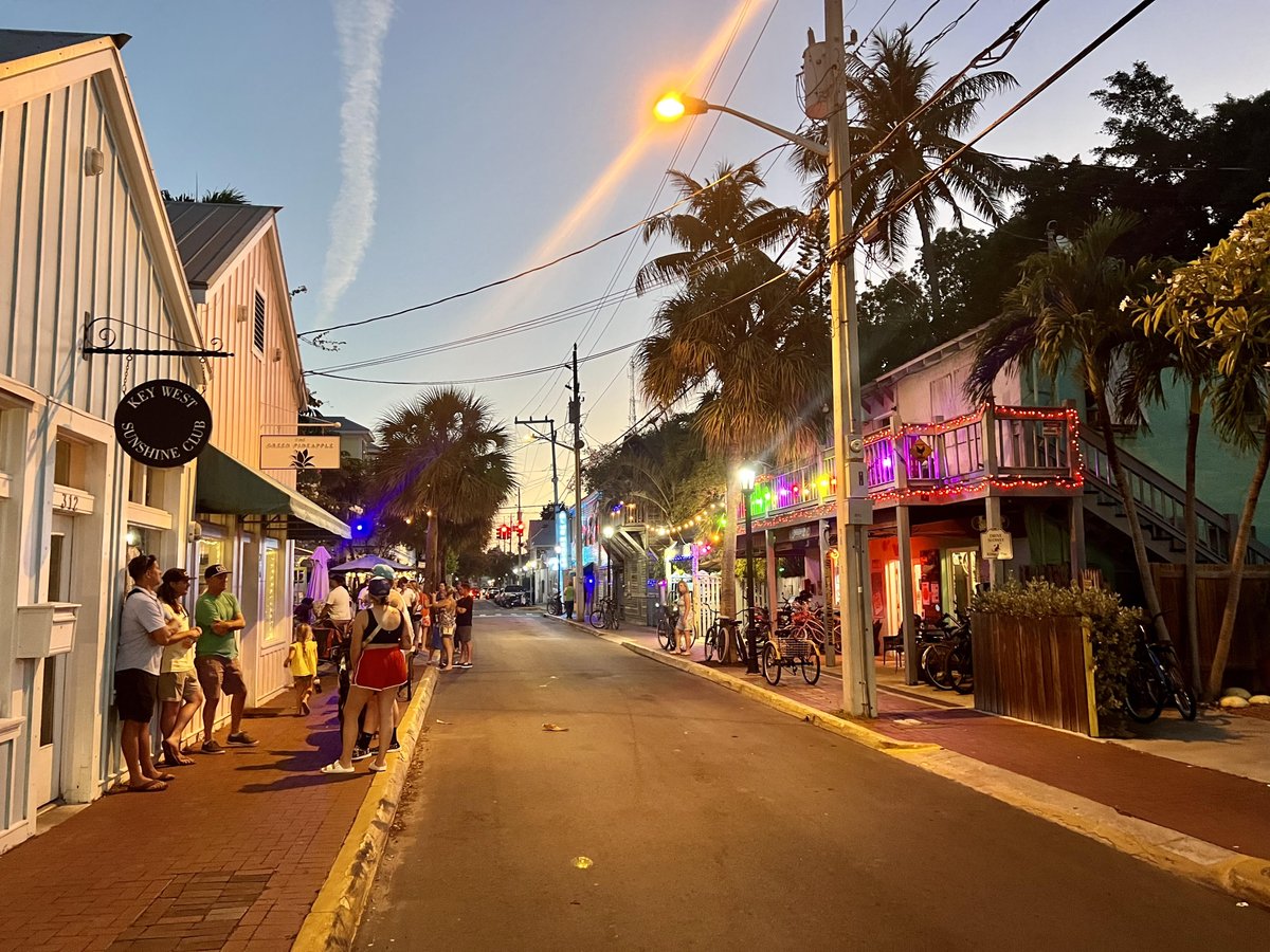 Happy Friday from one of our favorite little streets in Key West!! 
.
.
.
#keywest #flkeys #lovefl #conchrepublic #duvalstreet #oldtownkeywest #florida #keywestvacation #keywesttravel #weekend #happyhour