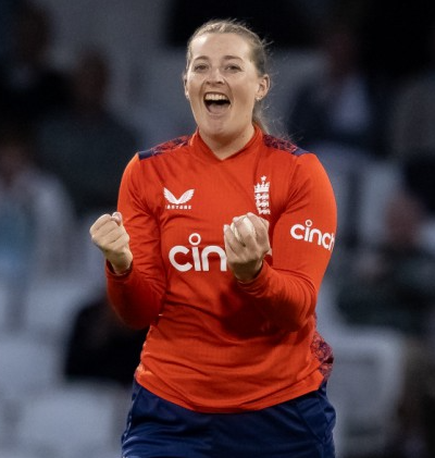 Big night for Sophie Ecclestone and England telegraph.co.uk/cricket/2024/0…