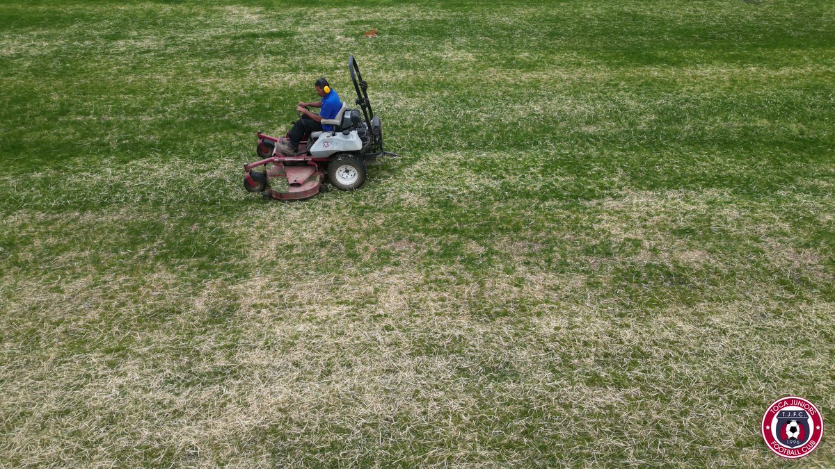 🚧🌱 Field #2 maintenance
🚜 First mowed
#goodvibes #stepbystep #makingprogress

🔵🔴 #WeAreToca #TOCA #tocajuniors #PLAYsimple #TOCAcomplex #FutbolSimple #Futbol #Football #soccer #soccercomplex #soccerfield #UrbanaMD #IjamsvilleMD #TOCApredio #TOCAplex #seed #drone #grassfield