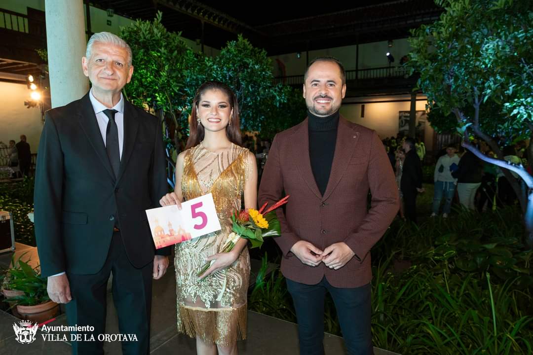 AlSandesign's tweet image. candidatas a reina de las fiestas patronales de La Orotava
El sábado 25 de junio saldremos en el puesto 5! 
#ASdesign #AlexisSánchezDesign  #NewDress #diseñador #moda #certámenes #belleza #empoderamiento #HechoAMano #MadeInCanarias #Tenerife  #Diseño #patronaje #Corte #Confección