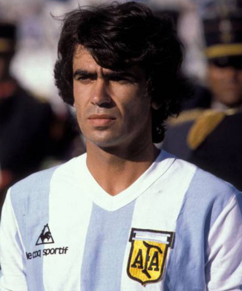 Histórico argentino. Jorge Olguín cumple 72 años.⚽️⚽️⚽️#JorgeOlguín