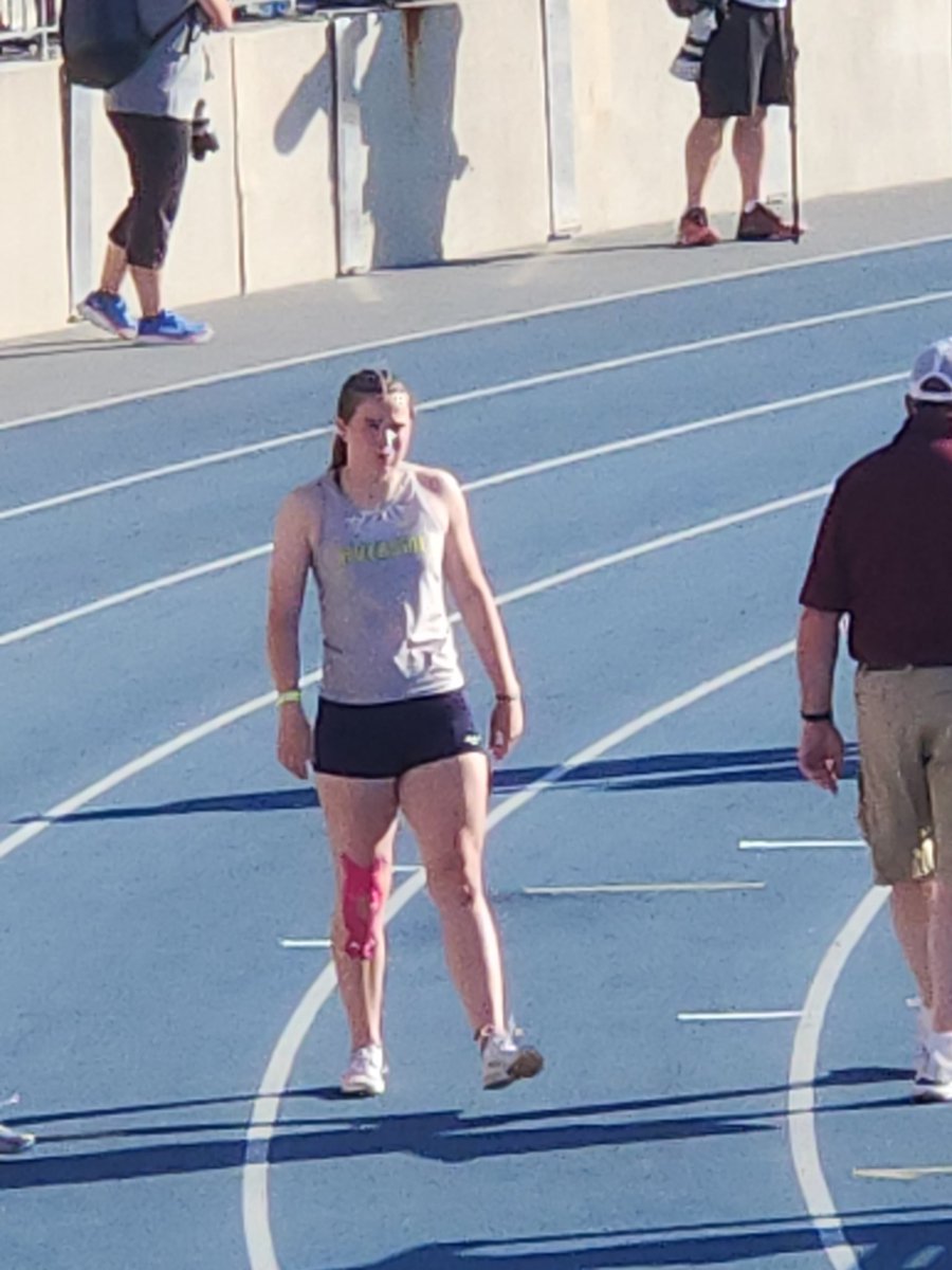 martensdf's tweet photo. Run fast kid! #statetrack24 https://t.co/H7LZTYxVPx