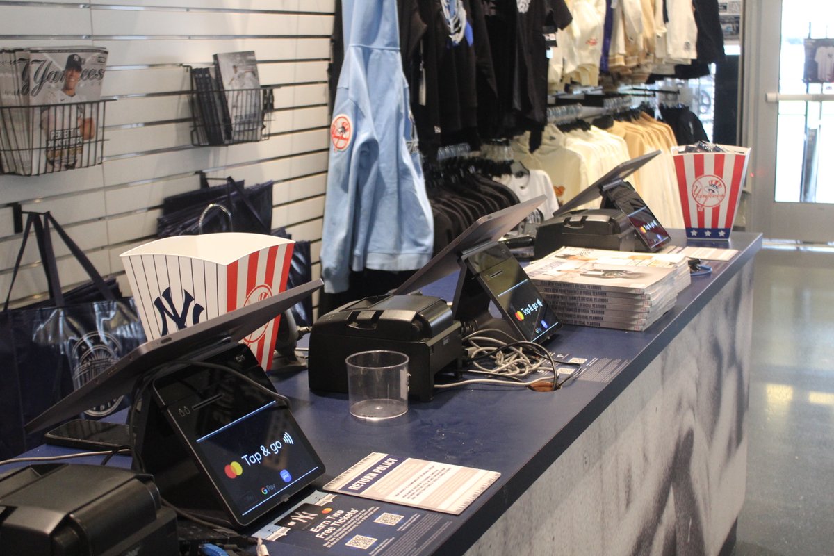 We’re excited to watch both our partners the @whitesox and the @Yankees play ball tonight! ⚾ With our next-gen tech streamlining payments across @yankeestadium, we’re guaranteeing a smooth and seamless checkout experience for baseball fans.