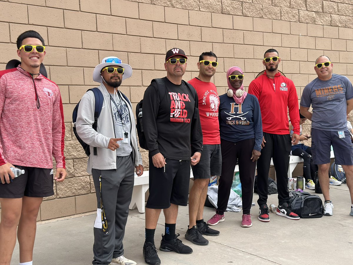 Thank you to the good people at LubeXpress for taking care of our coaches, administrators, and helpers at our Socorro ISD M.S. District Track Meet by catering delicious Whataburger keeping them hydrated, and supplying UV protection with cool sunglasses. You all are awesome!