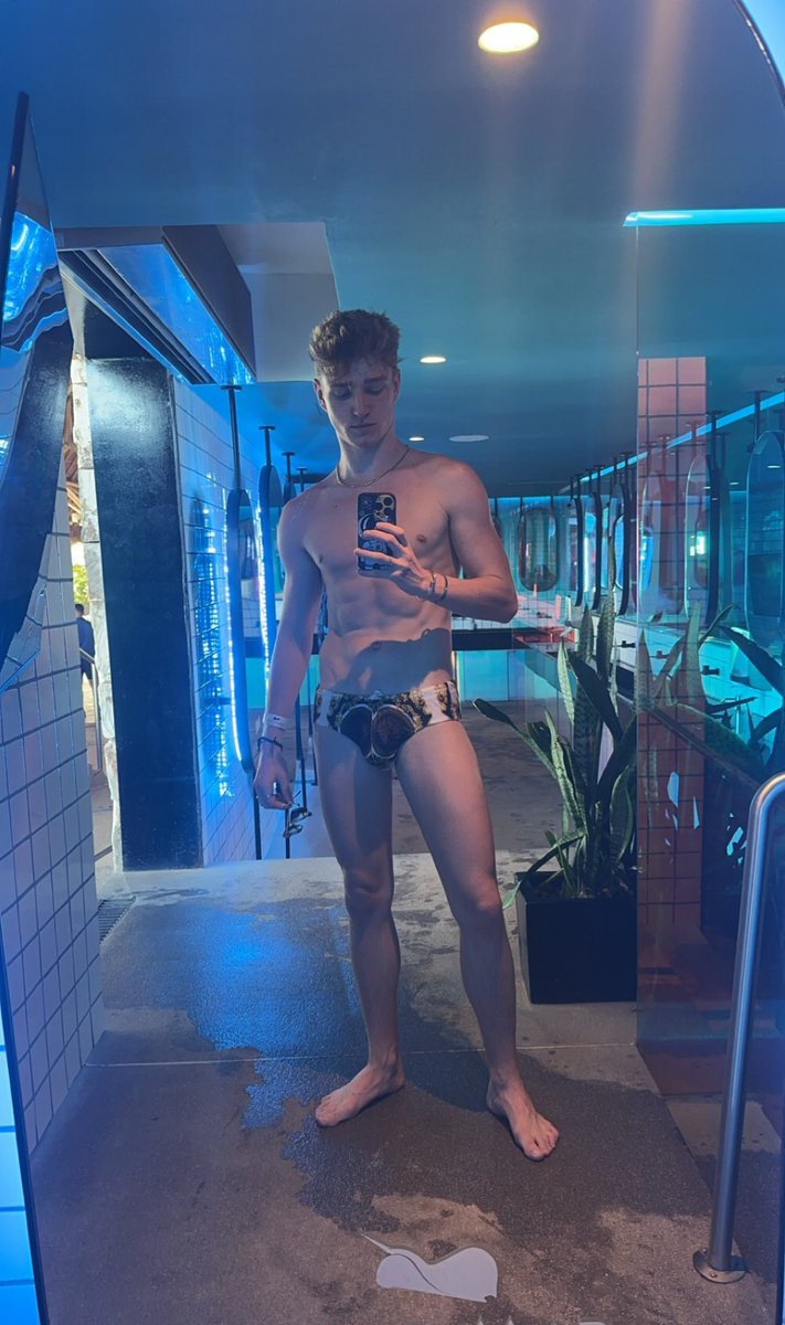 DamienAndrewx's tweet photo. starting that OF back up at 5k 😘 https://t.co/cvrWM17jC3