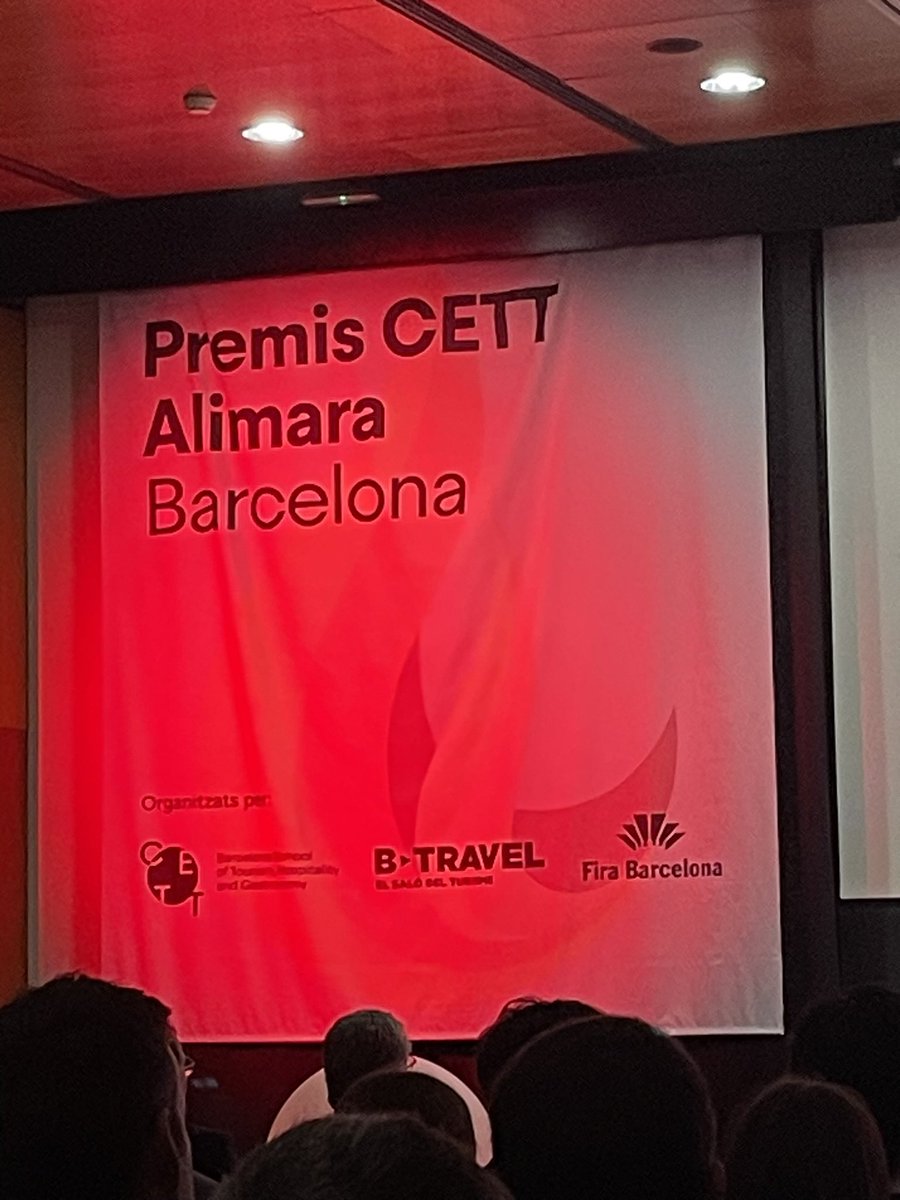 Un any més assistint als #PremisAlimara @CETT_UB  Els guardons distingeixen els projectes que durant l’últim any han aportat una visió innovadora en l’àmbit de les experiències, la #digitalització, la #sostenibilitat i la #recerca aplicada al #turisme i la #gastronomia