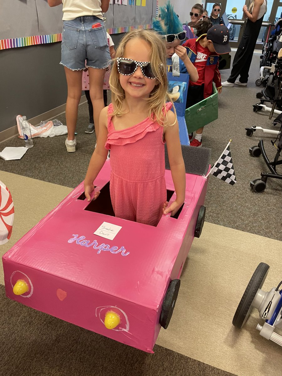 MrsDavisWWS's tweet photo. Kindy 500 🏎️🏁 https://t.co/D4JSUdlXNl