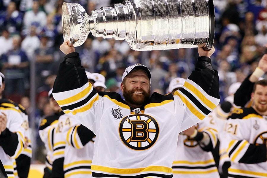 @NHLBruins Way to go!!! Jeremy Swayman has been channeling his inner Tim Thomas!!!