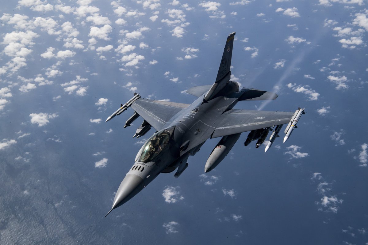 nicksortor's tweet photo. 🚨 JUST IN: Zelensky says Ukraine now needs 120-130 U.S. F-16 fighter jets to take on Russia

That’d cost taxpayers another $10+ BILLION 

NO. https://t.co/lztUDhwRbZ
