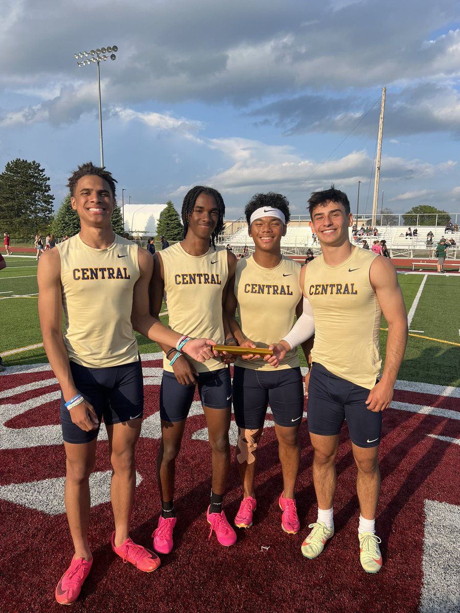 Men of Walled Lake (@wlctrack) on Twitter photo 🥈🔥STATE QUALIFIER ALERT🔥🥈
Regional Runner-Up
4 x 100m Relay - 43.05
<a href="/ElijahRay1402/">Elijah Ray</a>⚡️ <a href="/GlassKayin/">kayin glass</a>
<a href="/BodeHirschman/">Bode Hirschman</a> ⚡️<a href="/diffnick/">Nick Hopkins</a> 🥈🔥STATE QUALIFIER ALERT🔥🥈
Regional Runner-Up
4 x 100m Relay - 43.05
<a href="/ElijahRay1402/">Elijah Ray</a>⚡️ <a href="/GlassKayin/">kayin glass</a>
<a href="/BodeHirschman/">Bode Hirschman</a> ⚡️<a href="/diffnick/">Nick Hopkins</a>