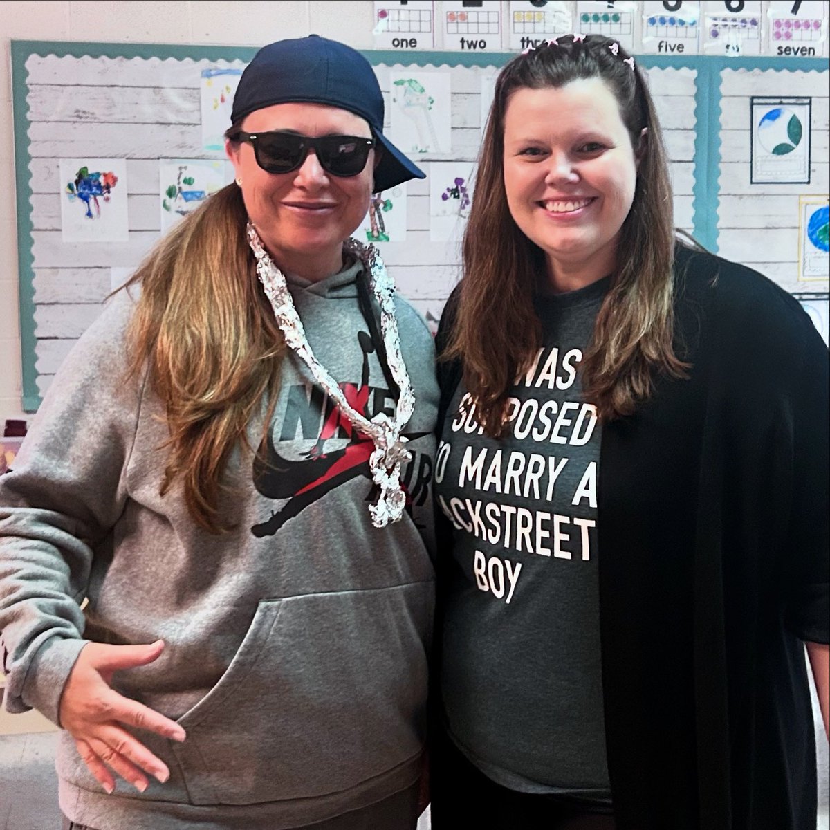 Lindsay Topper tweet media