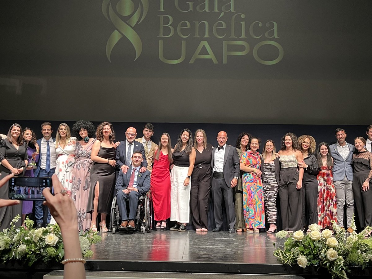 Jose J. Jimenez-Moleon (@jimenezmoleon) on Twitter photo Eva, Gemma y Fernando, tres elemplos de atletas gracias a la <a href="/fundacionuapo/">•UAPO•Unidad de Apoyo a Pacientes Oncológicos</a>. Como dice <a href="/fernandoparrab/">Fernando Parra</a> “quiero ver todos los días amanecer”. Gracias a Javier Cánovas por tu empuje continuo. Una noche inolvidable con UAPO. Eva, Gemma y Fernando, tres elemplos de atletas gracias a la <a href="/fundacionuapo/">•UAPO•Unidad de Apoyo a Pacientes Oncológicos</a>. Como dice <a href="/fernandoparrab/">Fernando Parra</a> “quiero ver todos los días amanecer”. Gracias a Javier Cánovas por tu empuje continuo. Una noche inolvidable con UAPO.