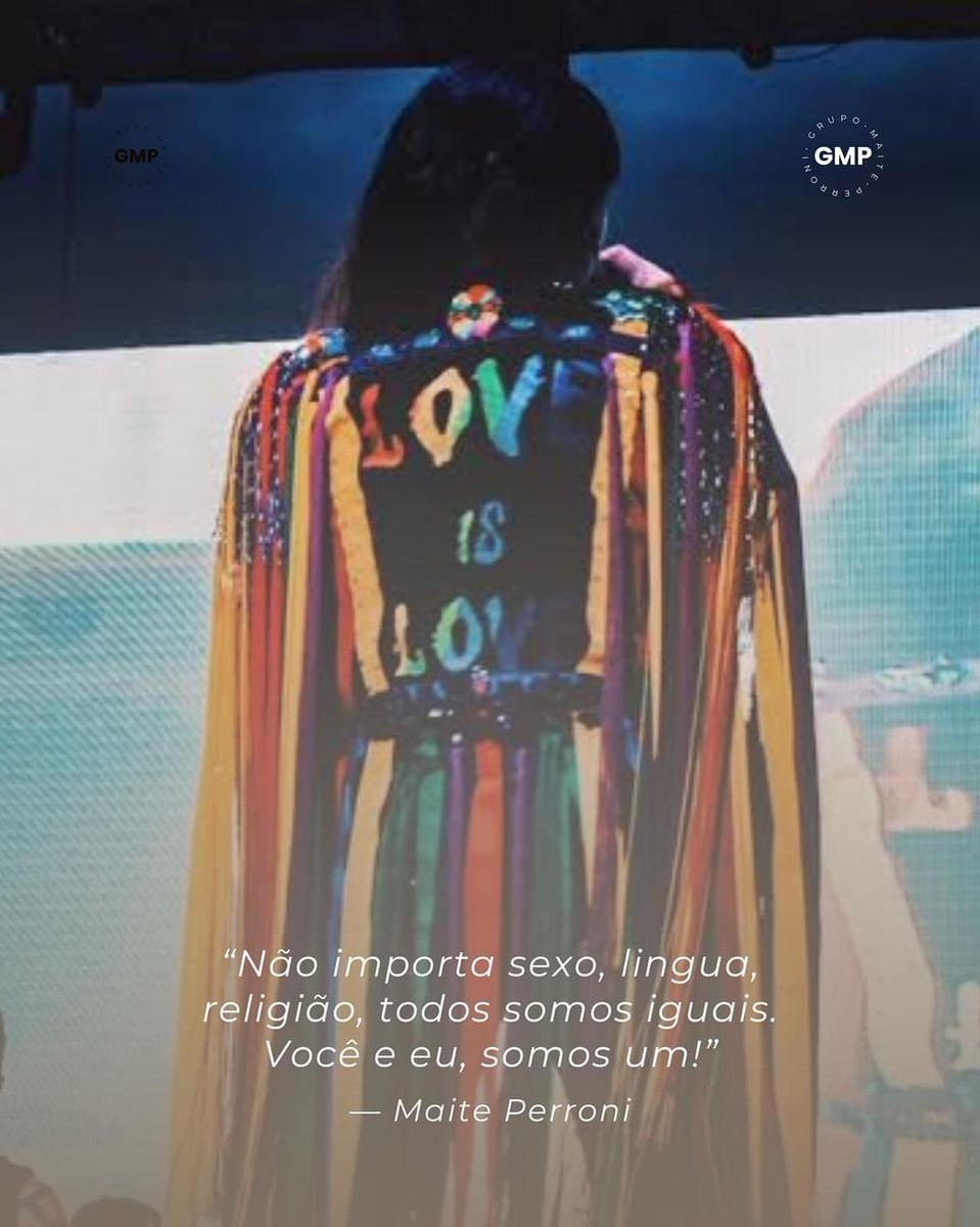 — Dia mundial contra a homofobia e jamais deixaríamos esse dia passado em branco, nossa Maite Perroni sempre nos ensinou que não importa sexo, língua ou religião, TODOS SOMOS IGUAIS! LOVE IS LOVE 🌈